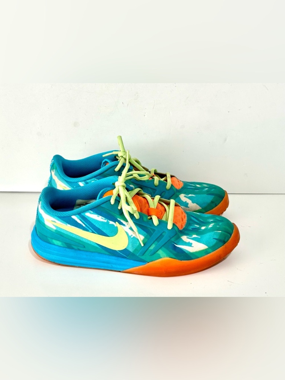 Kids Nike KB Mentality Basketball Shoes Clear Blue 705387-100 Kobe Bryant 7Y